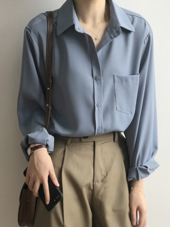 Camicia coreana a maniche lunghe con risvolto blu