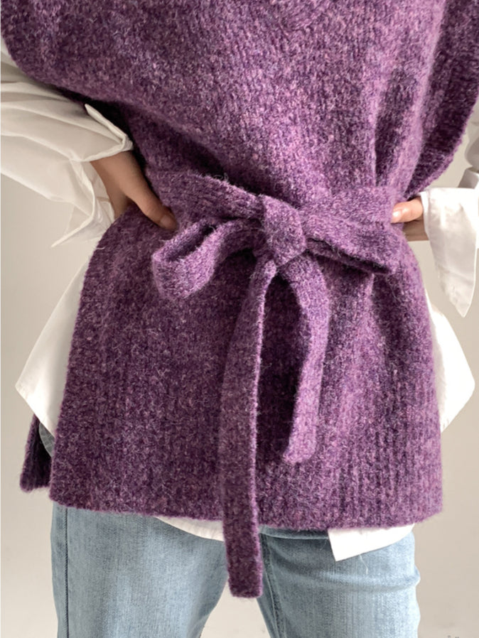 Gilet di lana con cintura viola