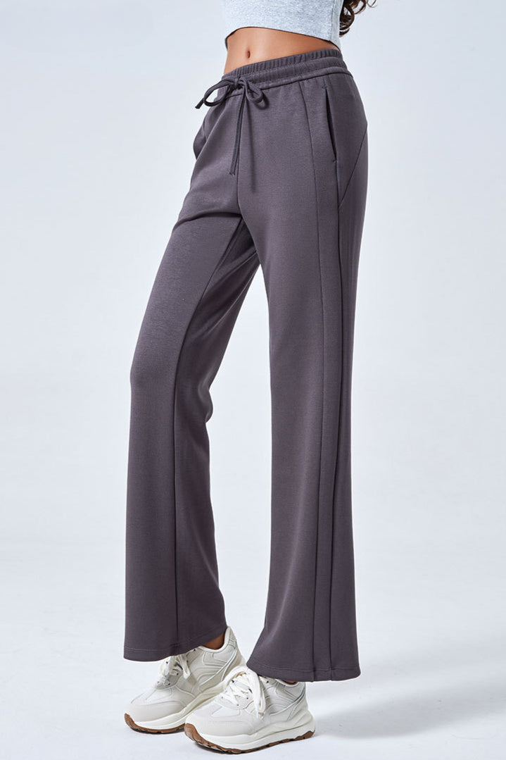 Pantaloni eleganti a gamba larga